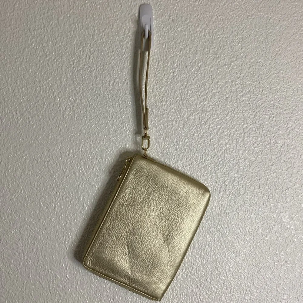 NWT-Tory Burch- soft gold Landon large wristlet
